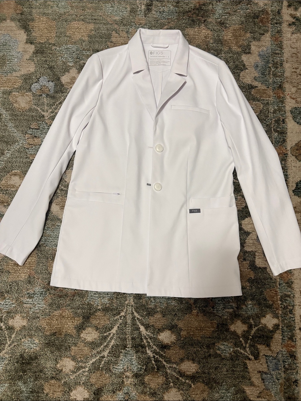 FIGS Women's Bellevue Short Slim Lab Coat NWOT - Picture 4 of 6